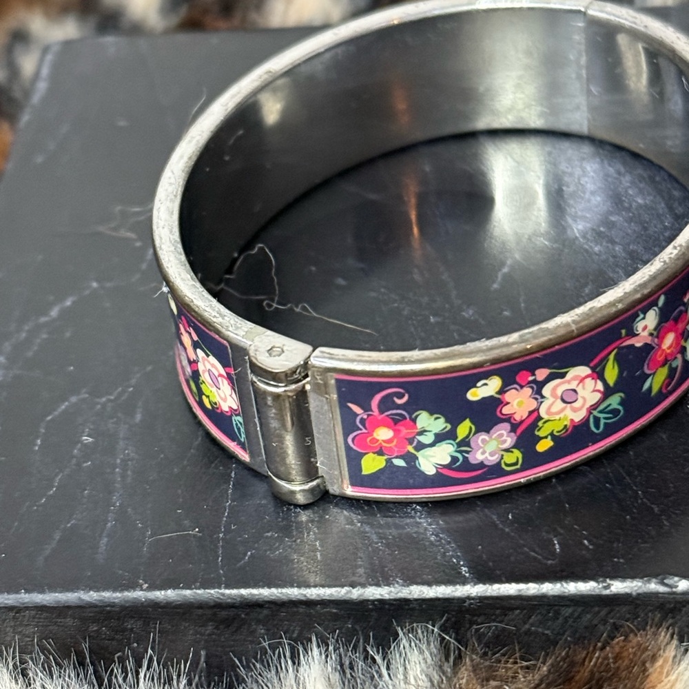 Vera Bradley Floral & Paisley Bangle/Cuff Bracelet Set - Picture 5 of 8